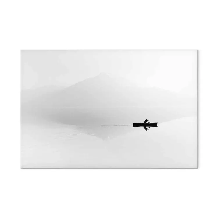 Montagne nella nebbia (1 pezzo) - barca in paesaggio bianco