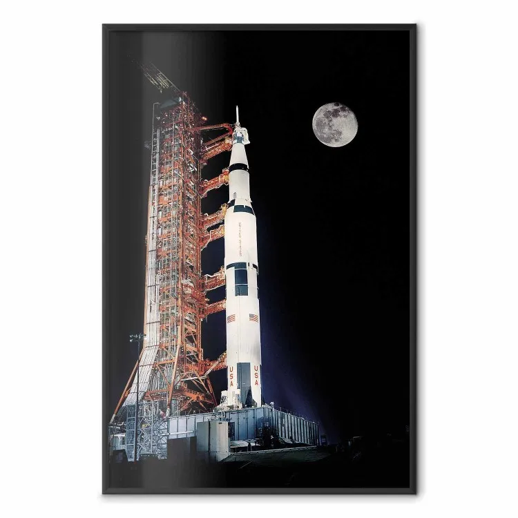 Destinazione - razzo in attracco su sfondo lunare