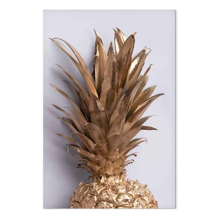 Frutto dorato (1 pezzo) verticale - natura morta di ananas dorato