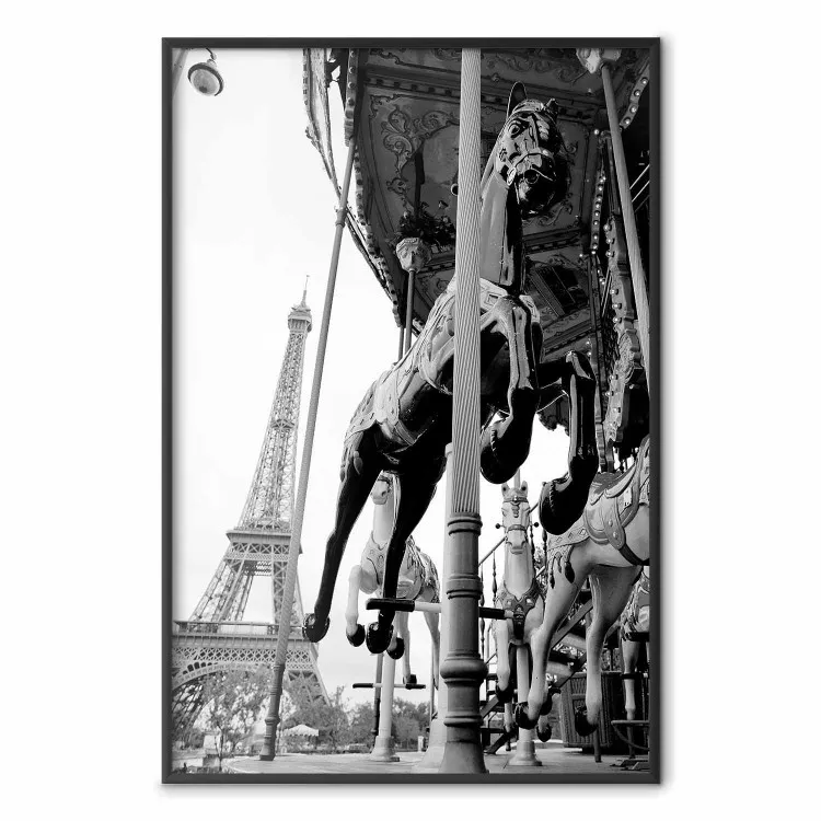 Parigi girante - paesaggio grigio di giostra con cavallo
