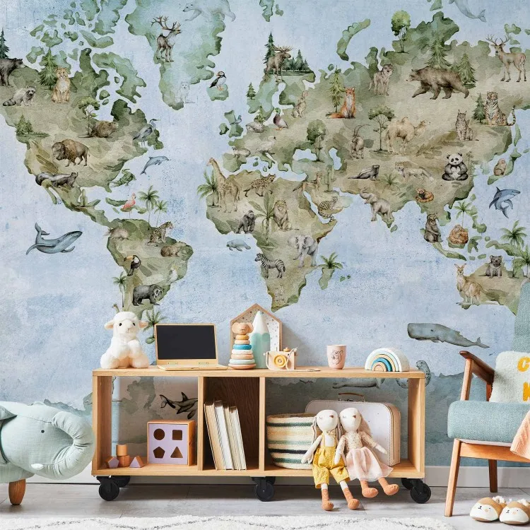 Mappa del mondo dipinta - diversi animali sui continenti per bambini